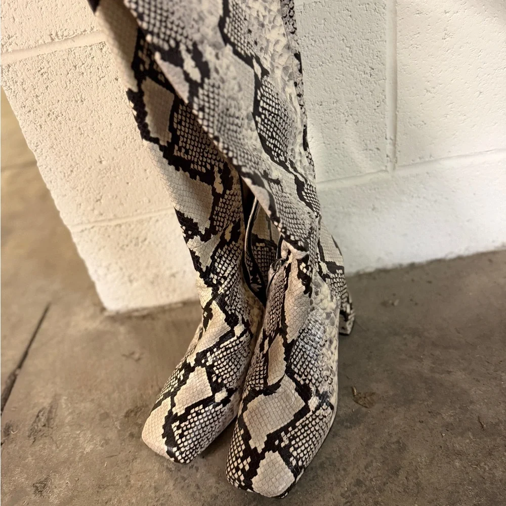 Zara snakeskin boots - Picture 3 of 5